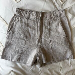 Madewell High-Waist Linen-Blend Shorts in Taupe